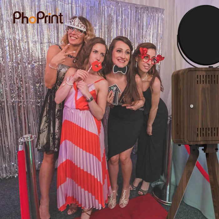 photo booth with lights
