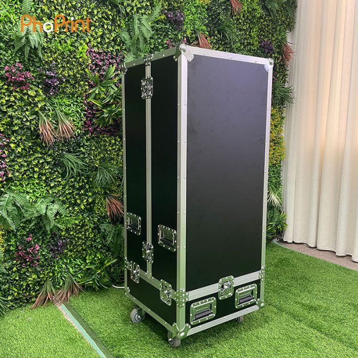 Red Carpet Robot Flight Case