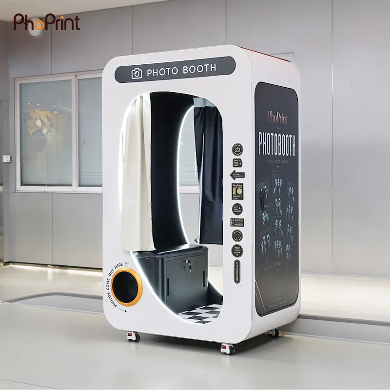 PB07 enclosure and photo collection slot